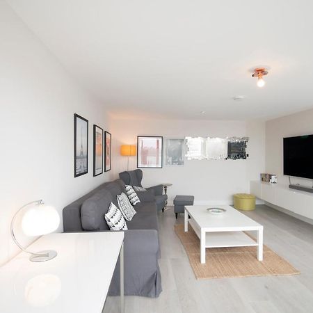 Spacious Apartment With Parking Space, Close To Heathrow, Elizabeth Line And Windsor Maidenhead Zewnętrze zdjęcie