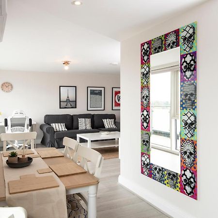 Spacious Apartment With Parking Space, Close To Heathrow, Elizabeth Line And Windsor Maidenhead Zewnętrze zdjęcie