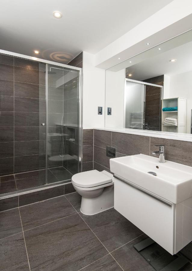 Spacious Apartment With Parking Space, Close To Heathrow, Elizabeth Line And Windsor Maidenhead Zewnętrze zdjęcie